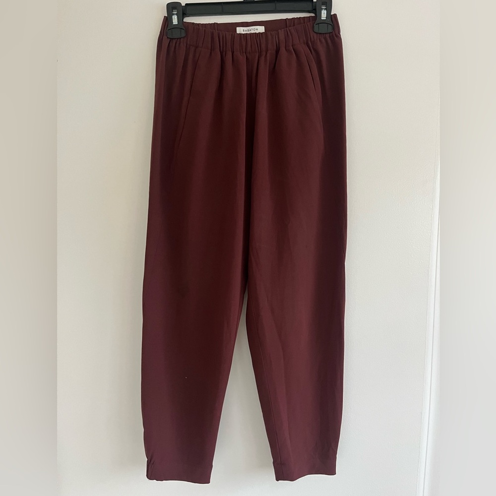 Aritzia Babaton Dexter Burgundy Joggers